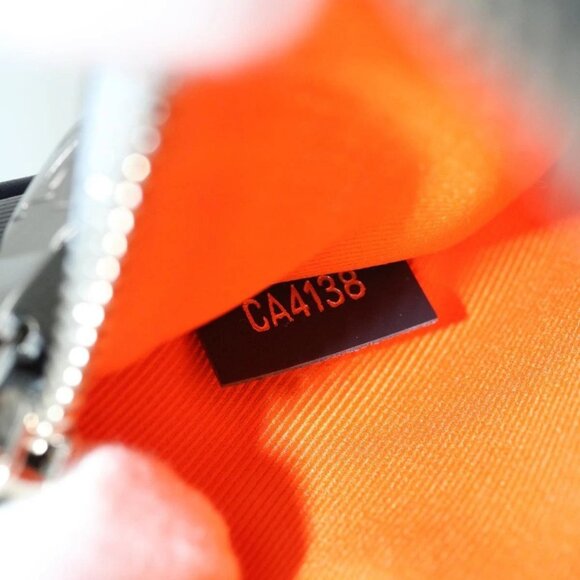 LOUIS VUITTON Monogram satellite Clutch Bag Silver M44171 LV Auth 32349A - Picture 11 of 16